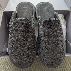 Thuma Cloud Slilpers, Black